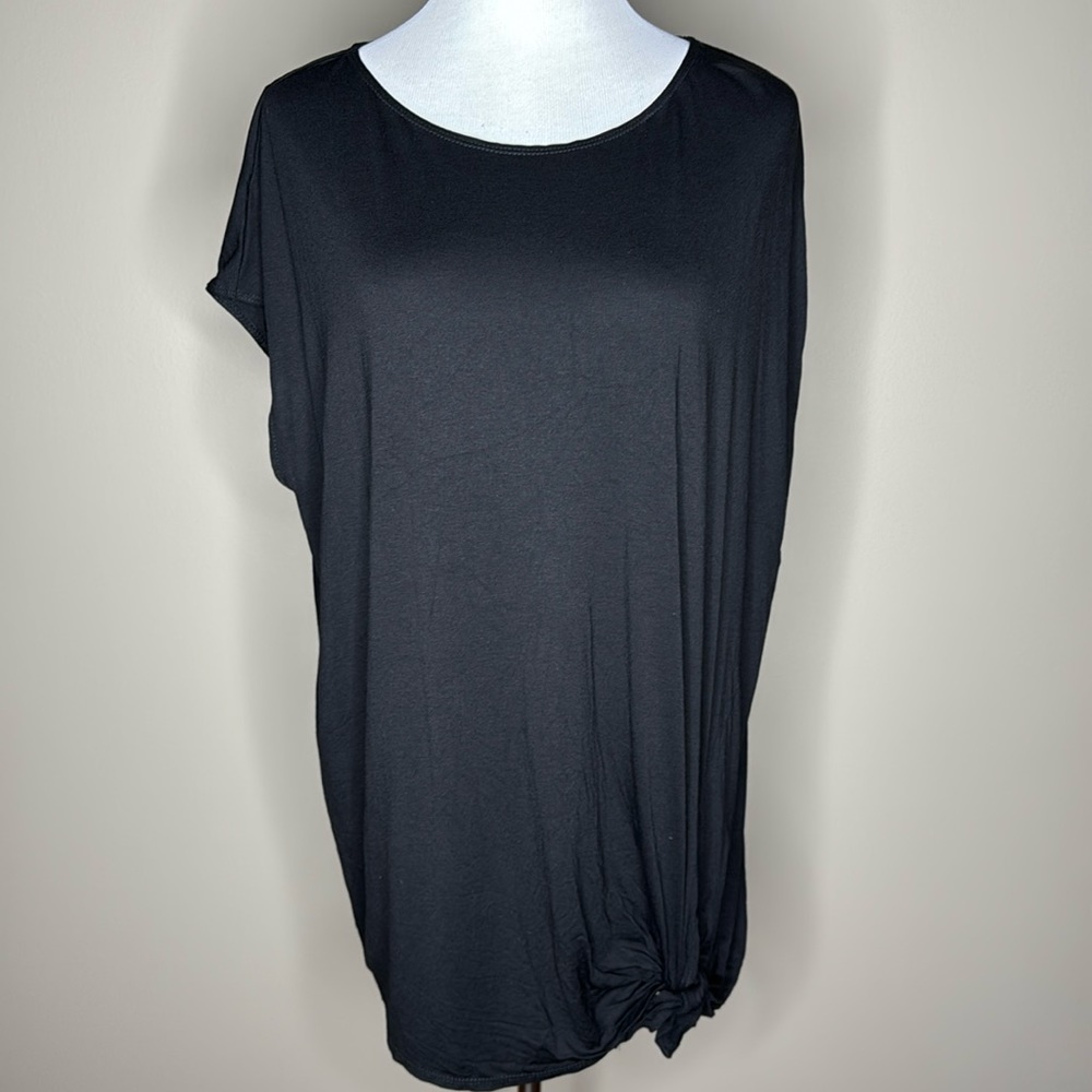 Max Studio womens cap sleeve black blouse tie waist size 1X.